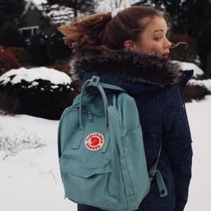 Meet your Posher, Eva